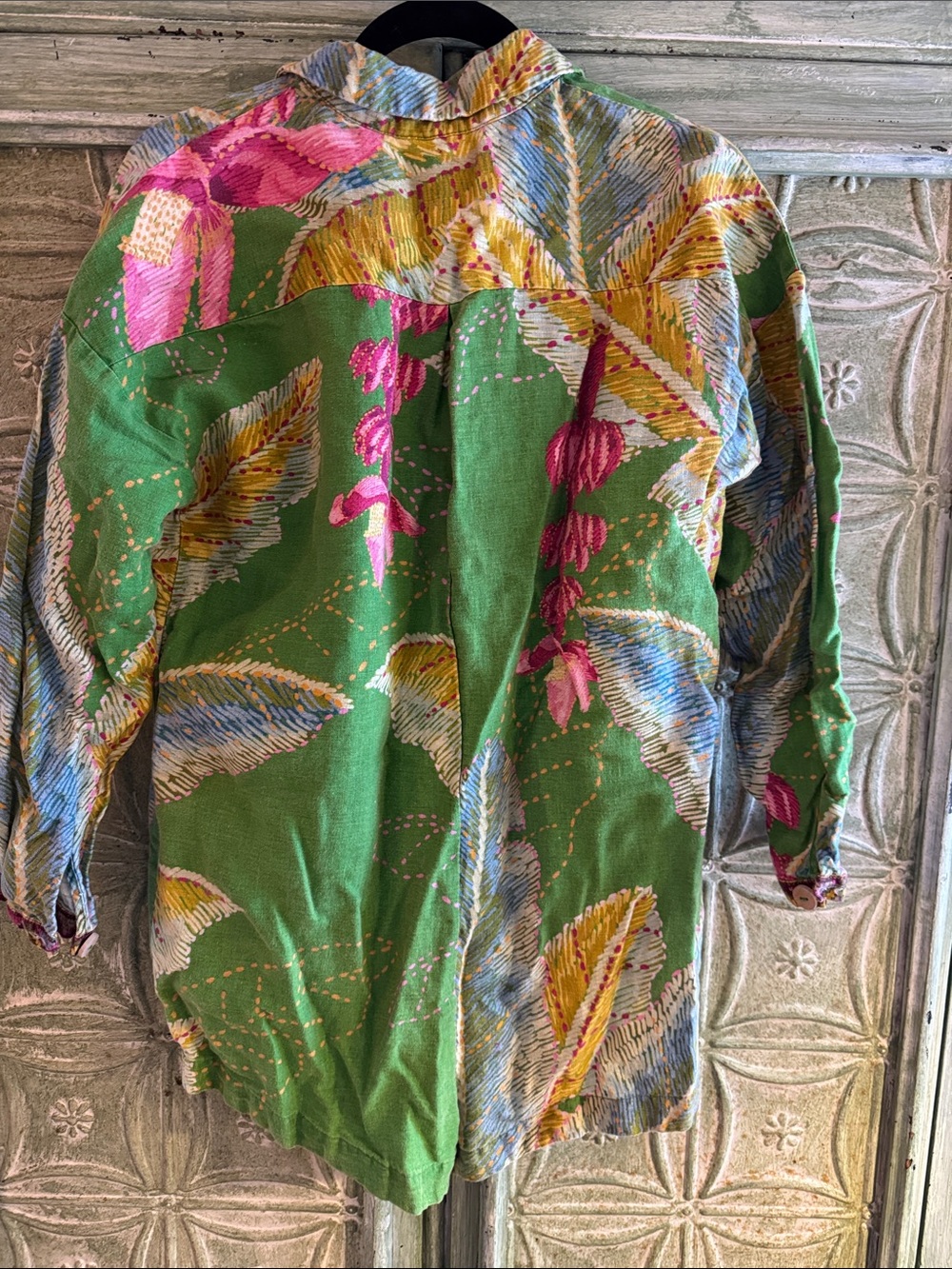 Farm Rio romper
Size small, linen. Small flaw - Picture 7 of 9